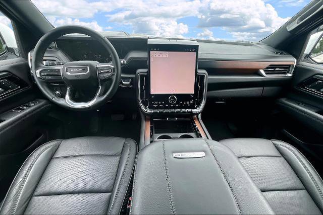 Used 2025 GMC Yukon XL Denali image 7