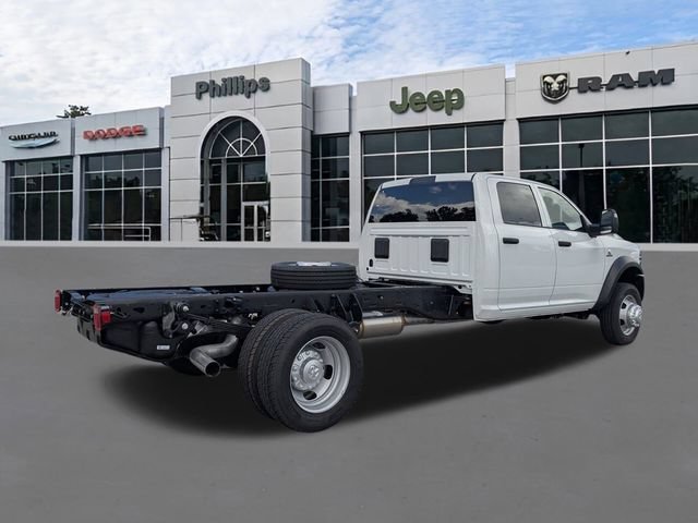 New 2026 RAM 5500 Tradesman w/ Chrome Appearance Group AWD/4WD image 4