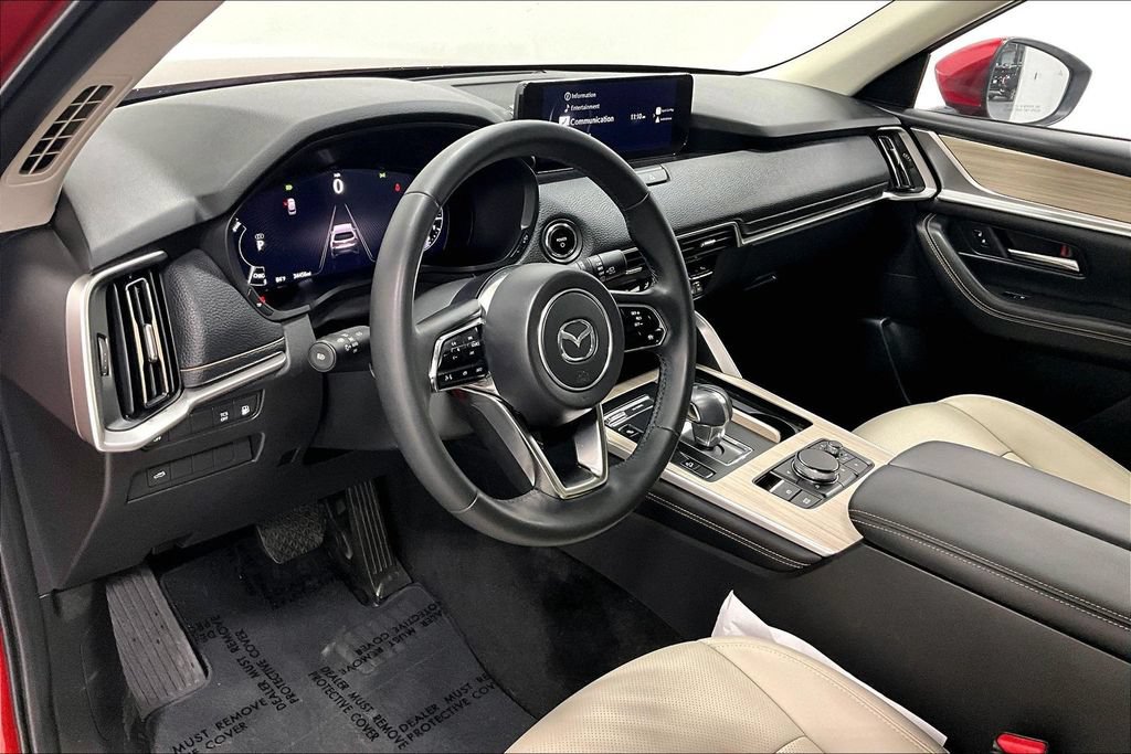 Used 2024 MAZDA CX-90 Plug-In Hybrid w/ Preferred AWD/4WD image 16