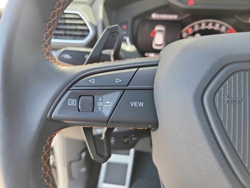 Used 2024 Lamborghini Urus S AWD/4WD image 28