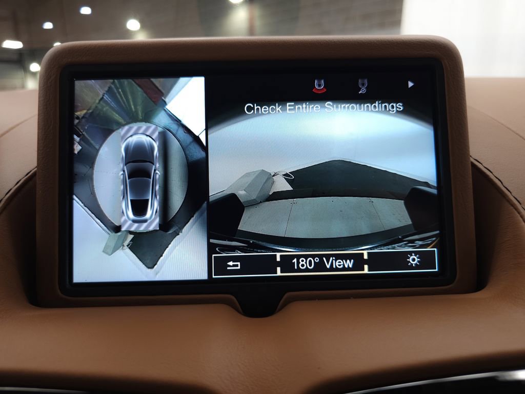 Used 2021 Aston Martin V8 Vantage Roadster RWD image 20