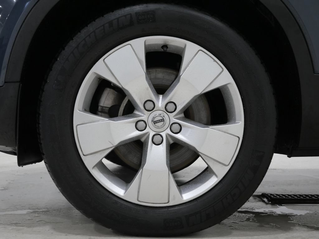 Used 2022 Volvo XC40 T5 Momentum AWD/4WD image 10