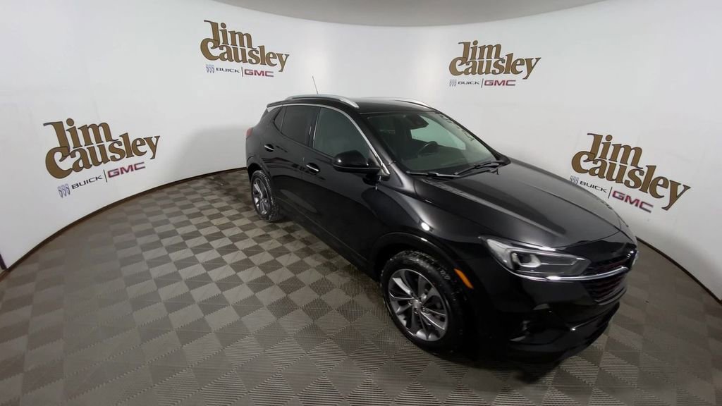 Used 2020 Buick Encore GX Essence w/ Sport Touring Package image 2