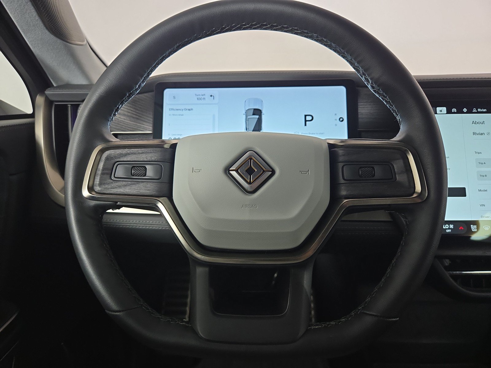 Used 2024 Rivian R1S Adventure AWD/4WD image 28