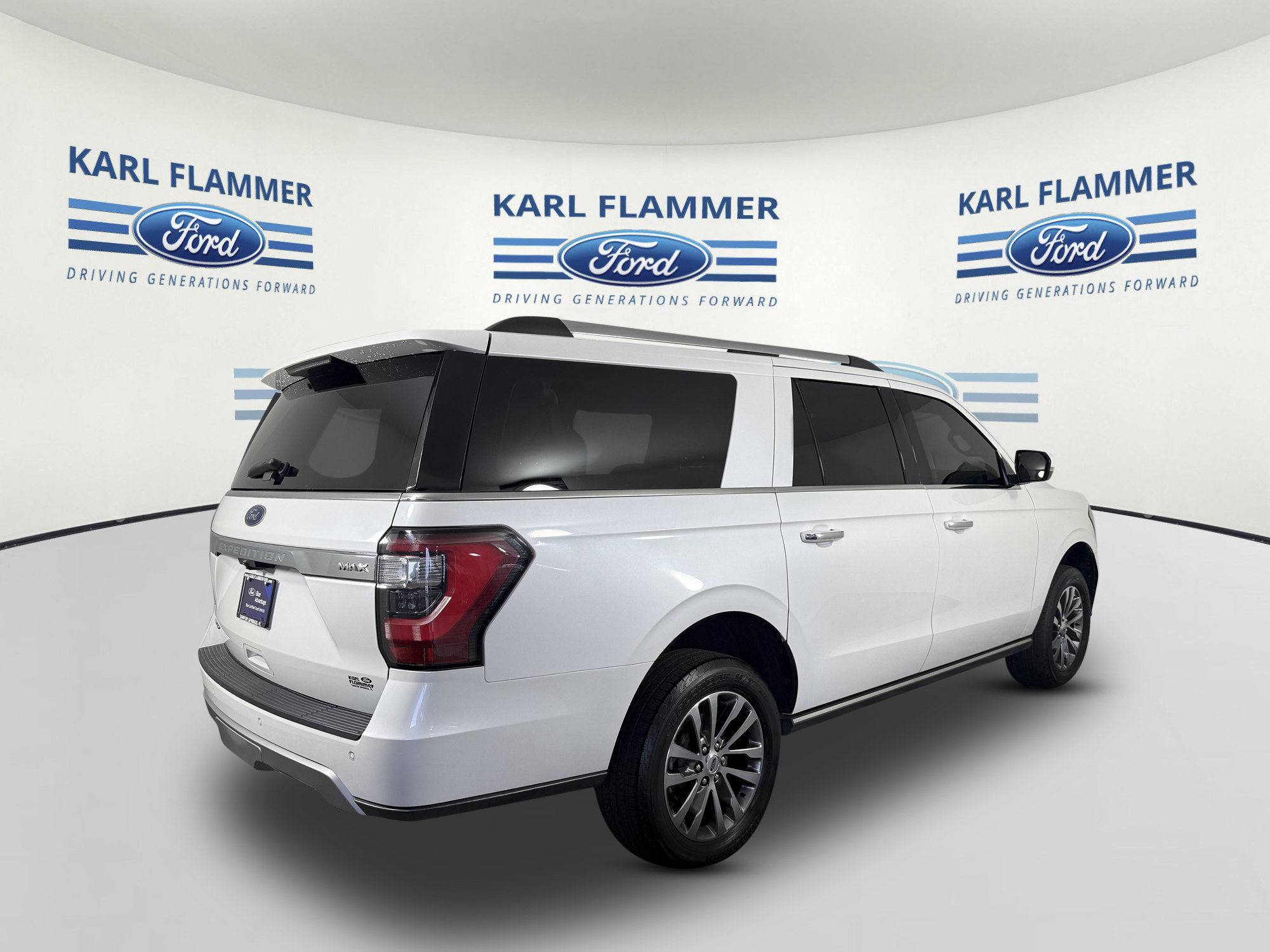 Certified 2018 Ford Expedition Max Limited RWD image 3