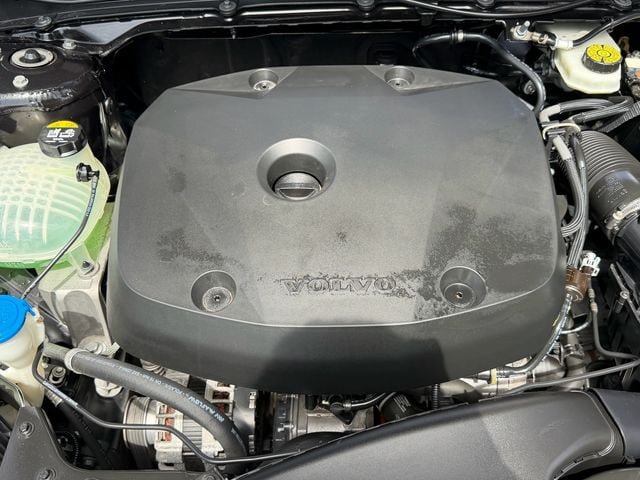 Used 2019 Volvo XC40 T5 Inscription AWD/4WD image 18