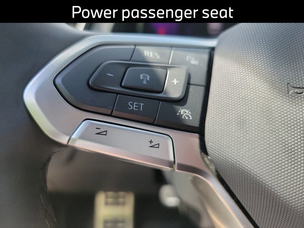 Used 2026 Volkswagen Atlas Cross Sport SEL Premium R-Line AWD/4WD image 20