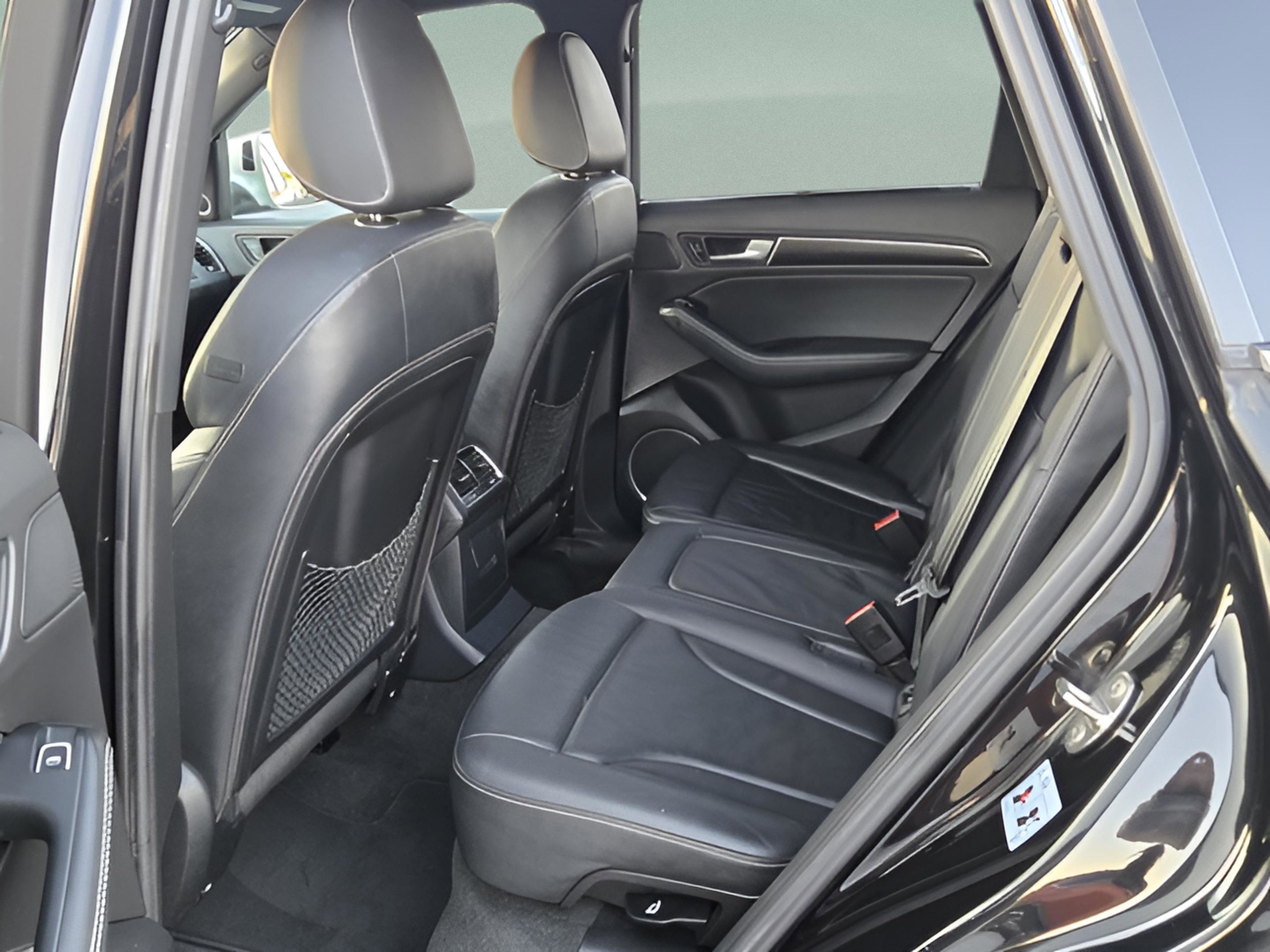 Used 2014 Audi SQ5 Prestige w/ Prestige Package image 11