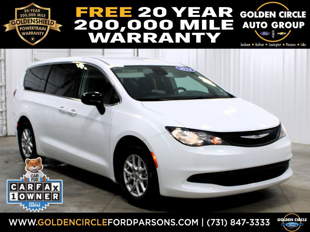 Used 2024 Chrysler Voyager LX FWD image 1