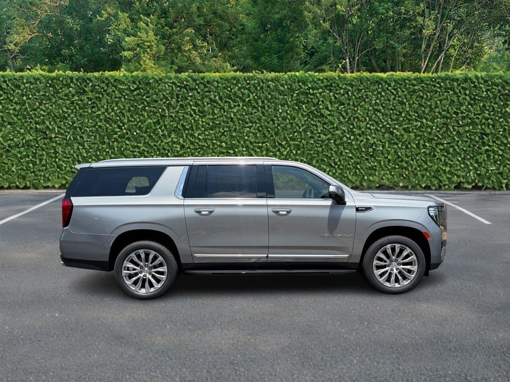 Used 2024 GMC Yukon XL Denali w/ Max Trailering Package AWD/4WD image 2