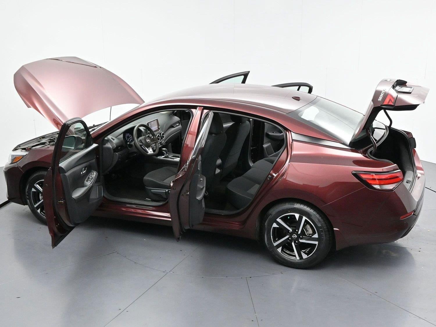 Used 2024 Nissan Sentra SV FWD image 39