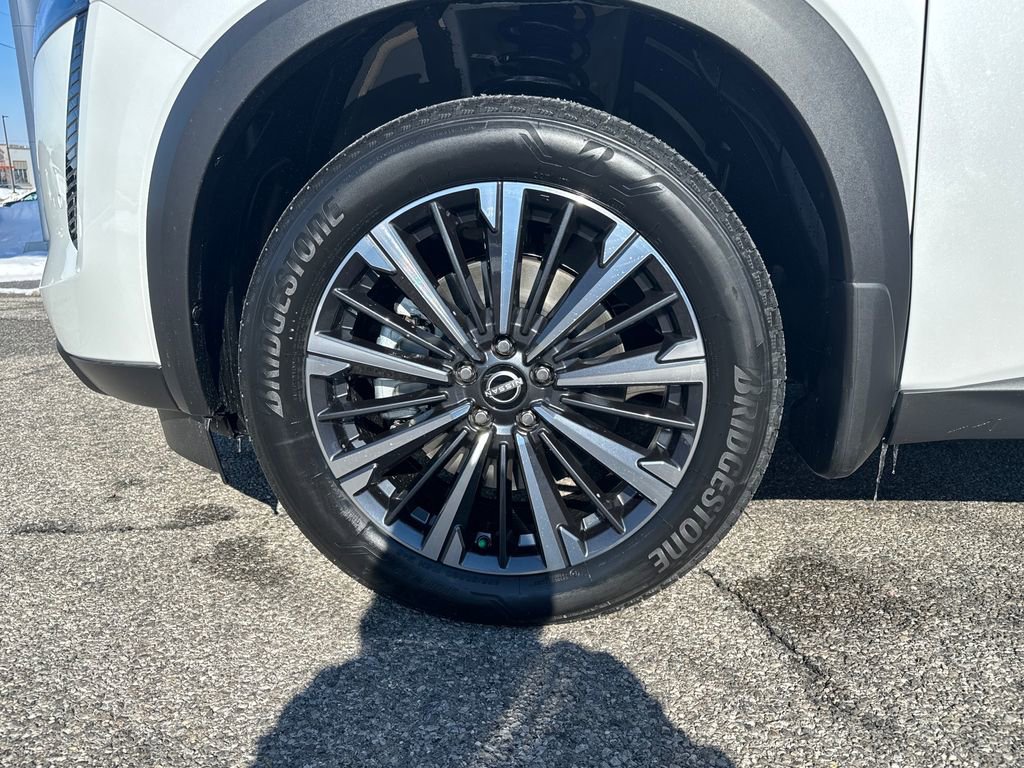 New 2026 Nissan Pathfinder Platinum image 28