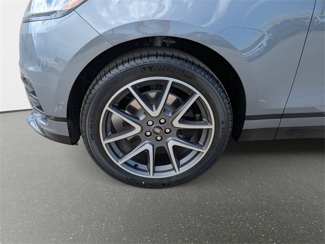 New 2026 Land Rover Range Rover Velar Dynamic SE image 4