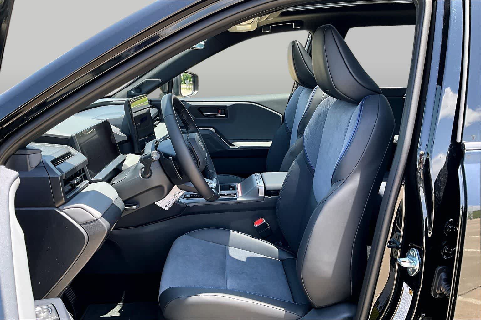 New 2026 Toyota RAV4 XSE AWD/4WD image 9