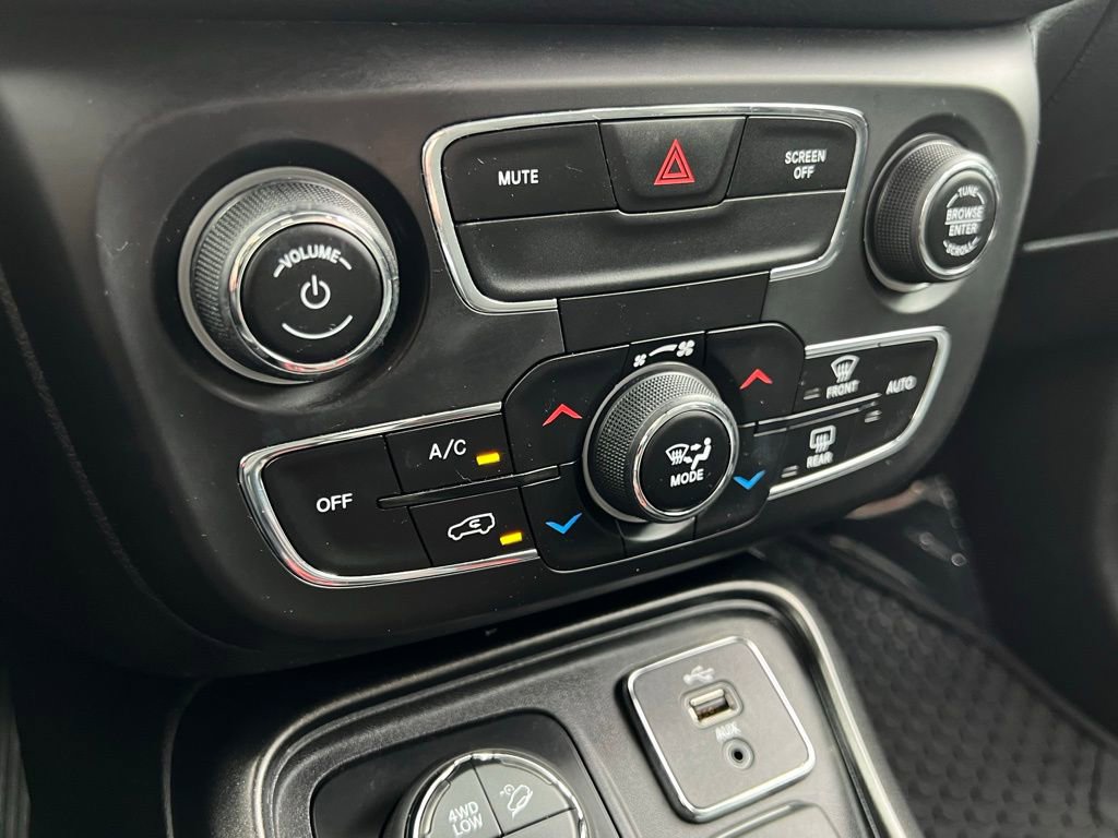 Used 2018 Jeep Compass Trailhawk AWD/4WD image 50