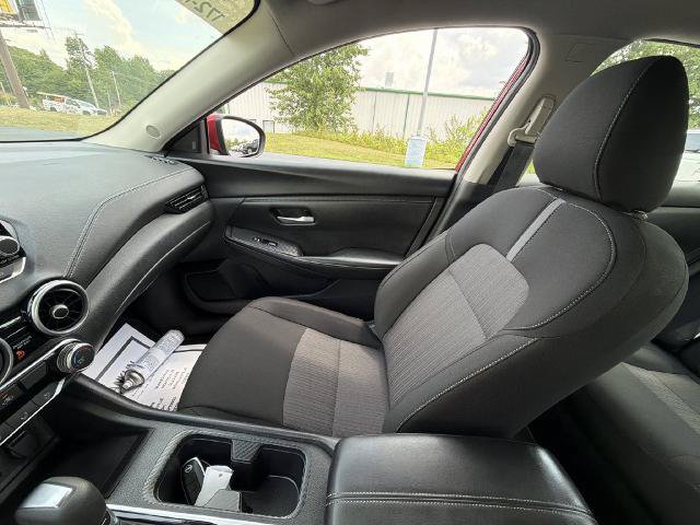 Certified 2025 Nissan Sentra SV FWD image 11