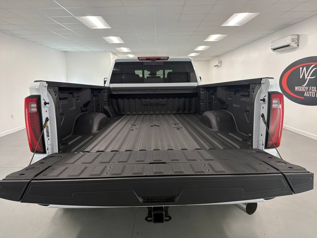 New 2026 GMC Sierra 3500 Denali Ultimate AWD/4WD image 8