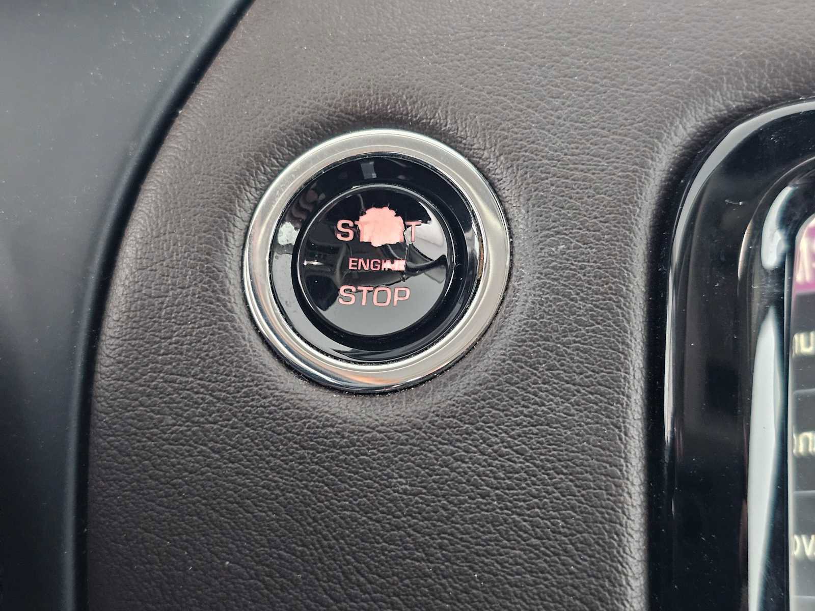 Used 2019 Jaguar XJ R-Sport image 29