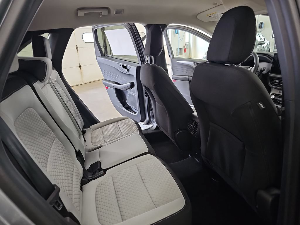 Used 2023 Ford Escape Active w/ Tech Pack #1 AWD/4WD image 11