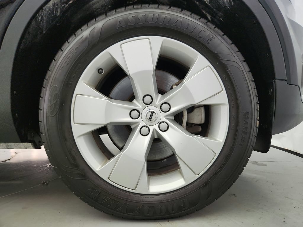Used 2022 Volvo XC40 T5 Momentum AWD/4WD image 33
