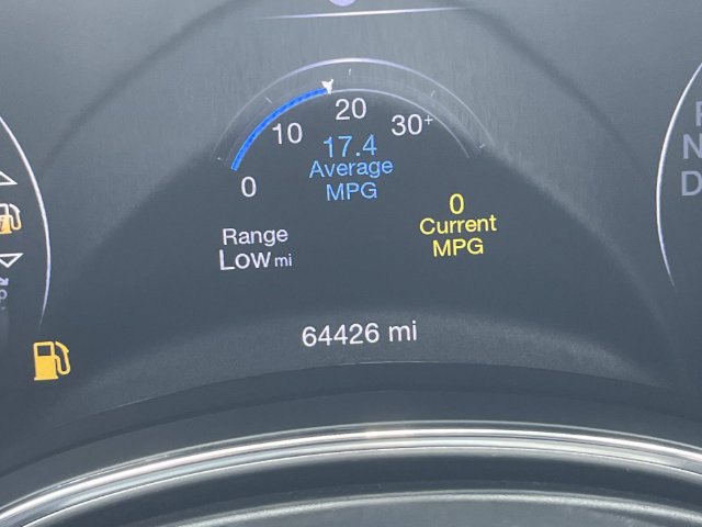 Used 2021 Jeep Grand Cherokee Laredo w/ Security & Convenience Group AWD/4WD image 36
