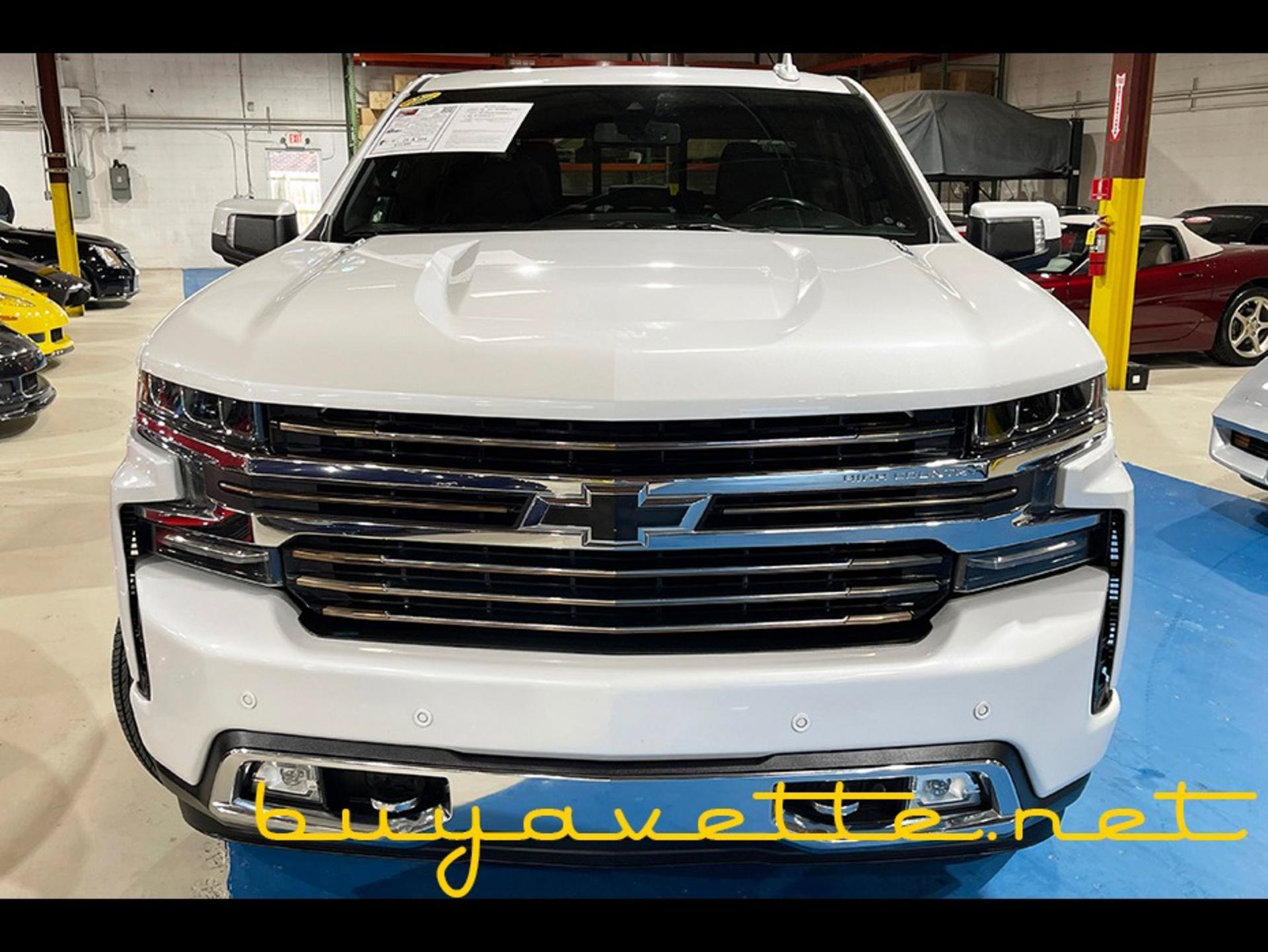 Used 2021 Chevrolet Silverado 1500 High Country w/ Safety Package II AWD/4WD image 4