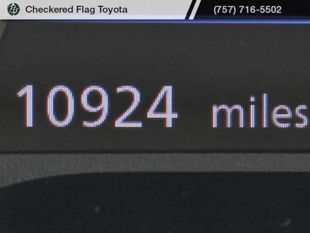 Used 2024 Nissan Sentra SR FWD image 18