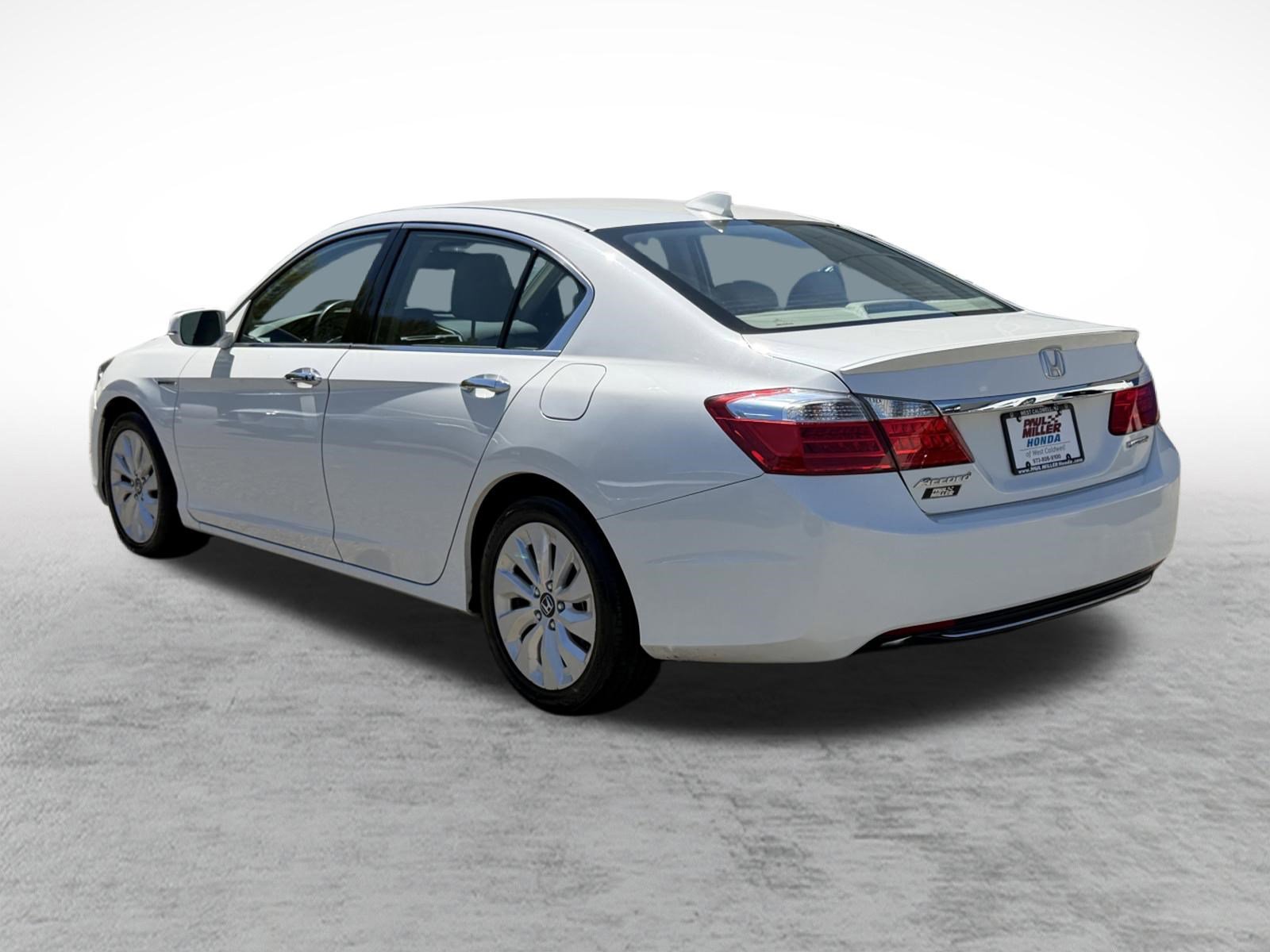 Used 2015 Honda Accord EX-L image 2