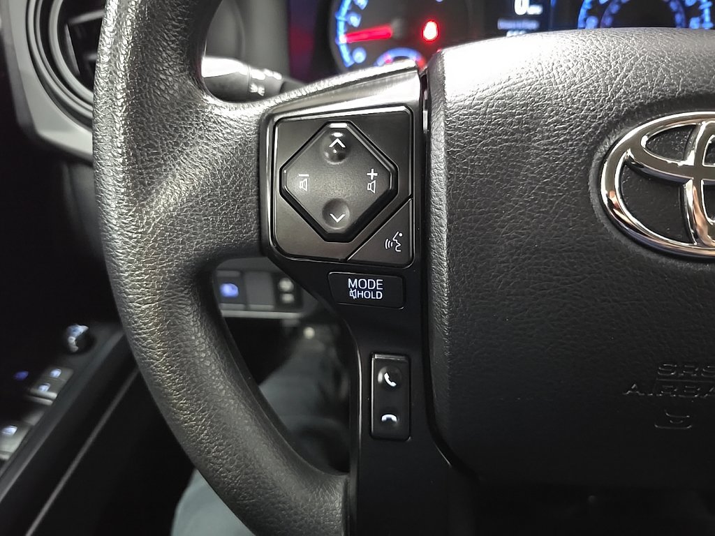 Used 2022 Toyota Tacoma SR AWD/4WD image 19