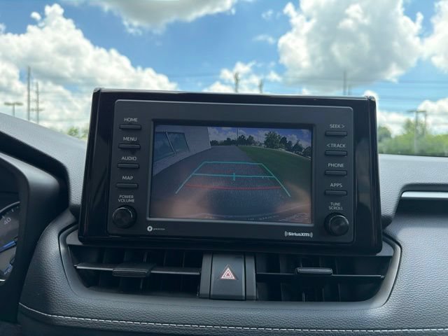 Used 2022 Toyota RAV4 XLE AWD/4WD image 18