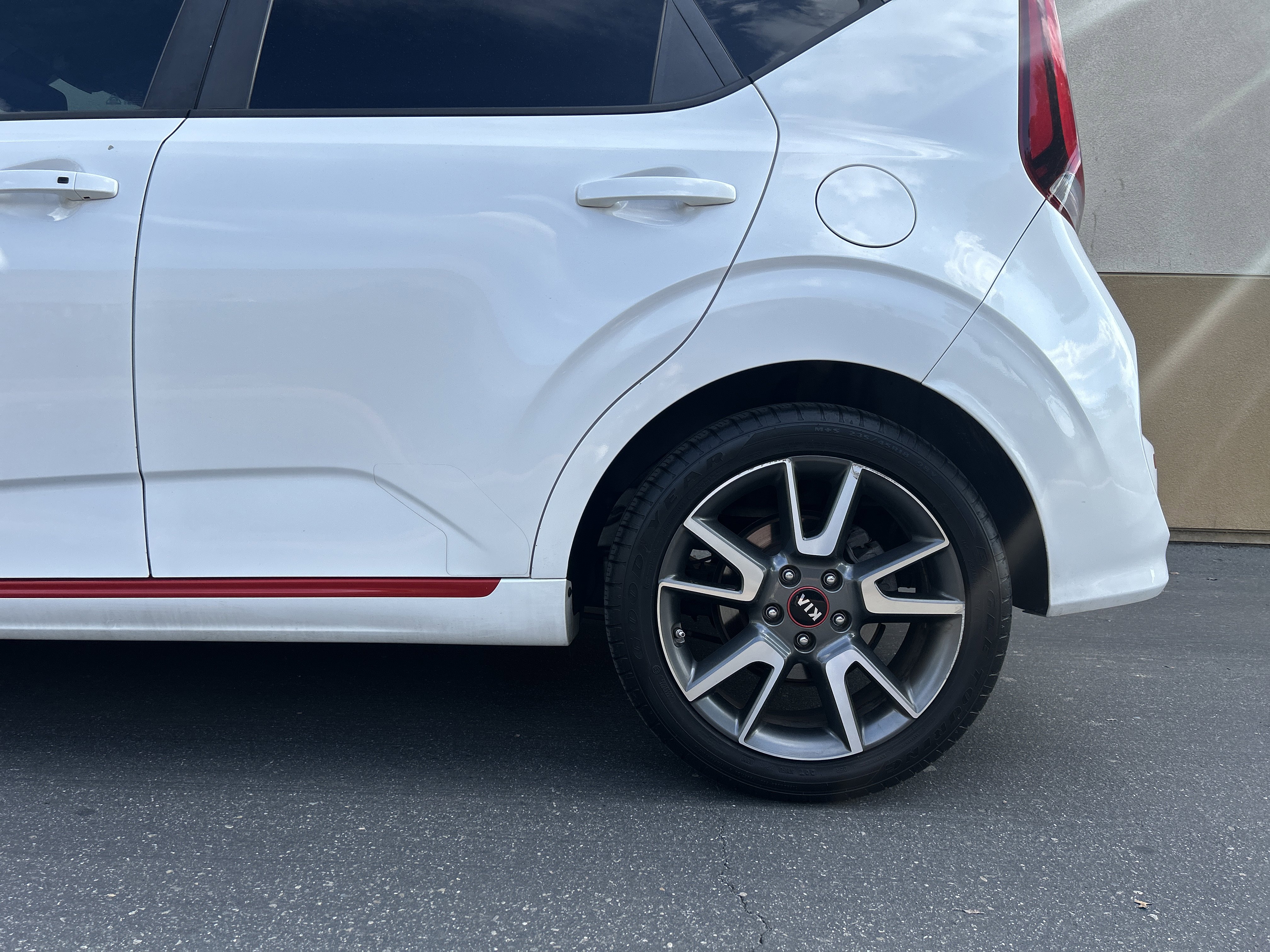 Used 2020 Kia Soul GT-Line Turbo FWD image 7