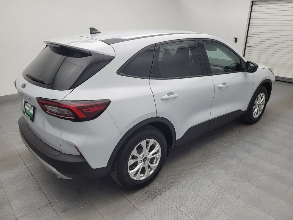 Used 2025 Ford Escape Active FWD image 10