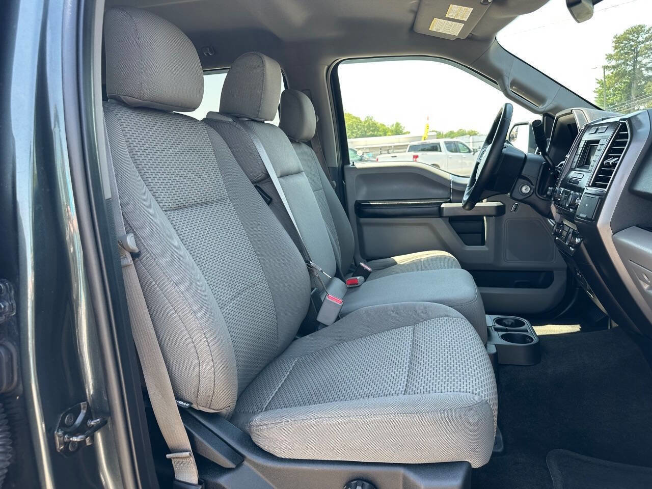 Used 2015 Ford F150 XLT w/ Equipment Group 301A Mid AWD/4WD image 31