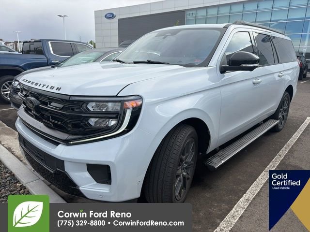 Used 2025 Ford Expedition Max Platinum w/ Stealth Performance Package AWD/4WD image 4