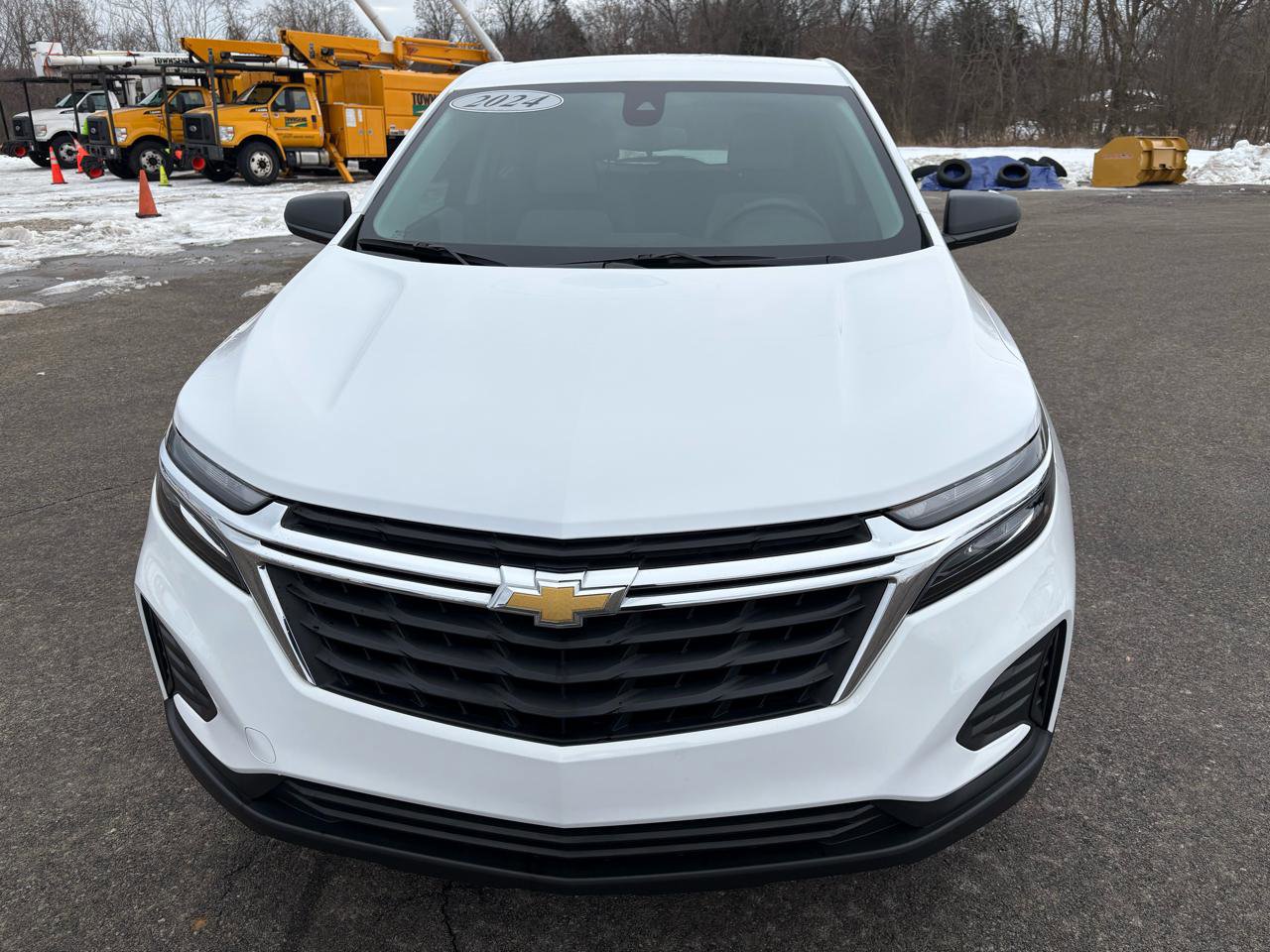 Used 2024 Chevrolet Equinox LS w/ LS Convenience Package image 8