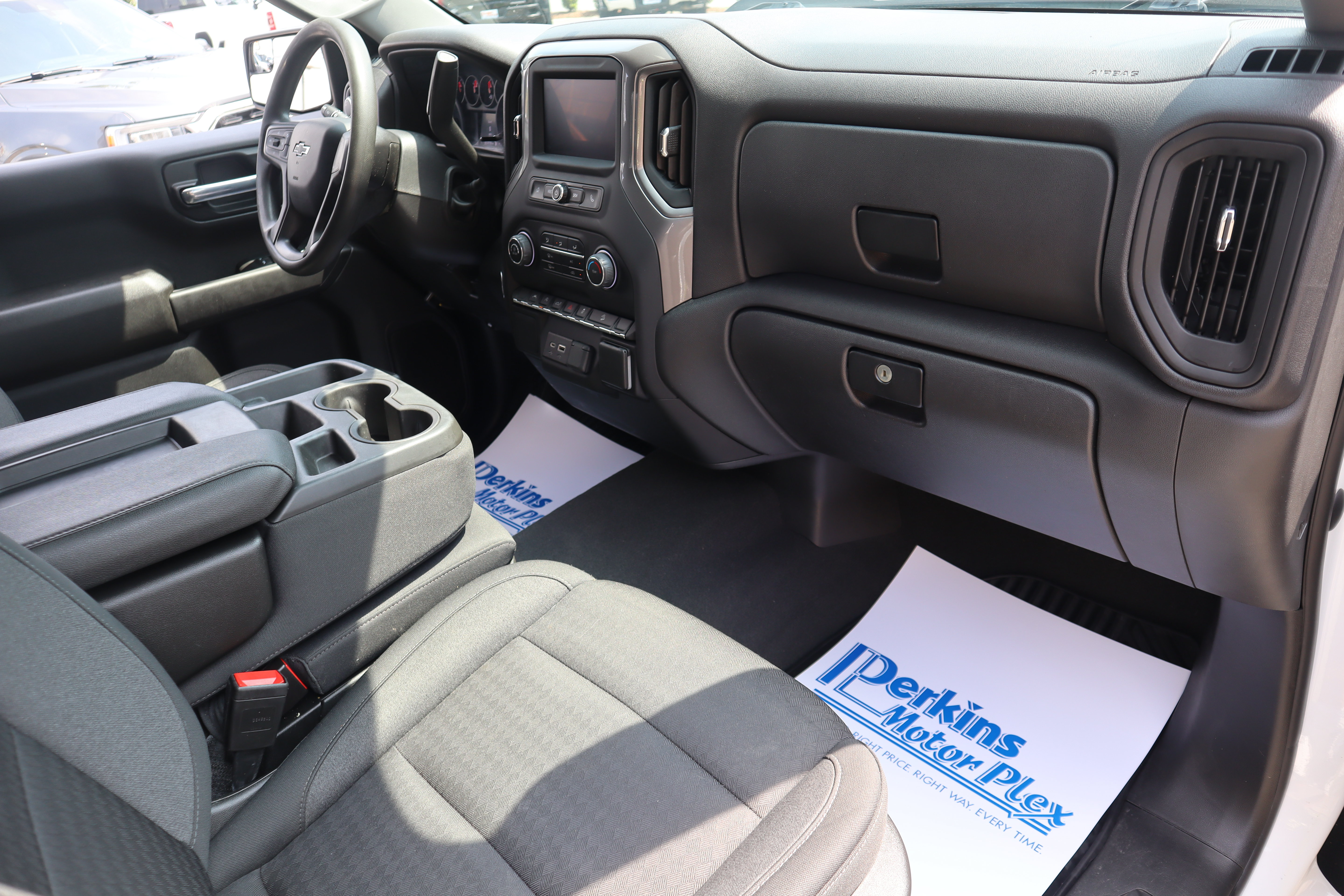 Used 2022 Chevrolet Silverado 1500 Custom Trail Boss AWD/4WD image 30