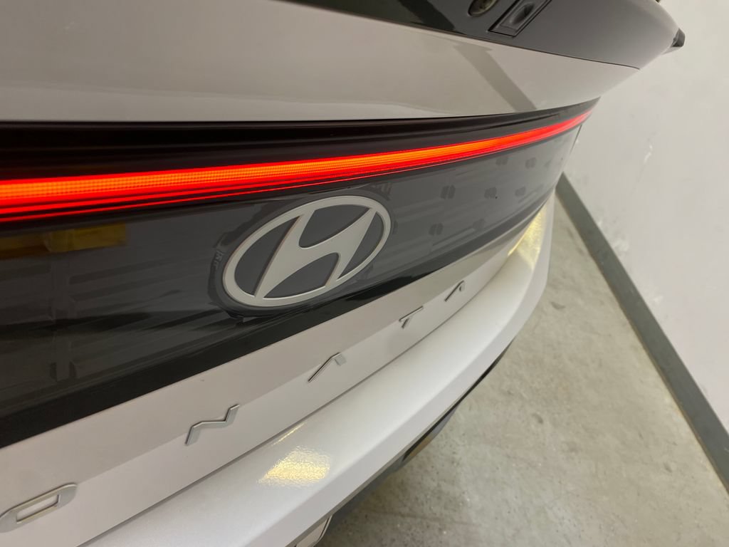 Used 2026 Hyundai Sonata SEL FWD image 16