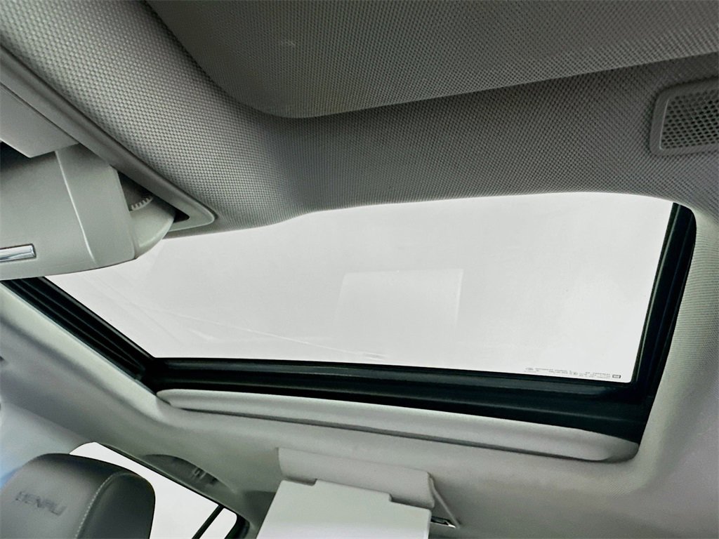 Used 2017 GMC Yukon XL Denali w/ Open Road Package image 21