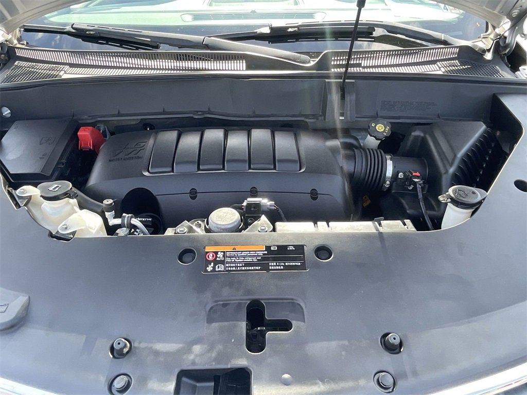 Used 2017 Chevrolet Traverse LT image 14