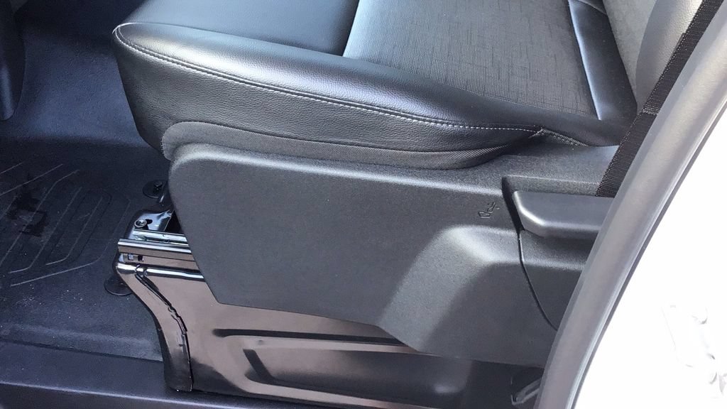 New 2025 Ford E-Transit 148 Medium Roof w/ Load Area Protection Package RWD image 20