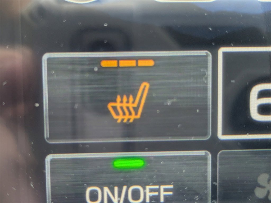 Certified 2025 Subaru Outback Limited w/ Popular Package #2 image 24