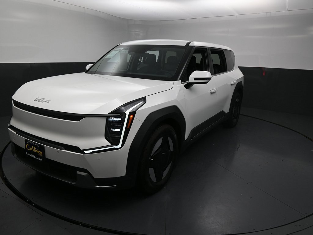 Used 2024 Kia EV9 Light Long Range image 11