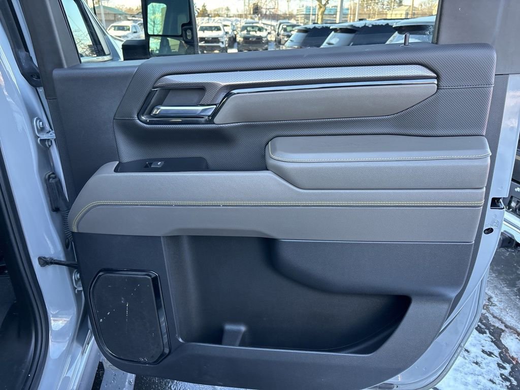 Certified 2024 Chevrolet Silverado 2500 ZR2 w/ Technology Package image 34