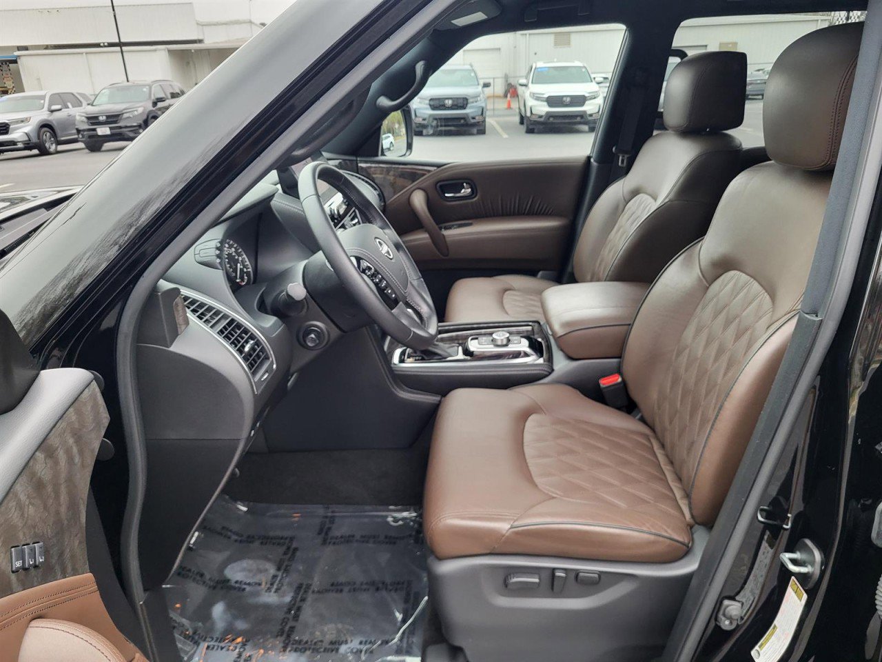 Used 2022 Nissan Armada Platinum w/ Captain's Chairs Package image 12