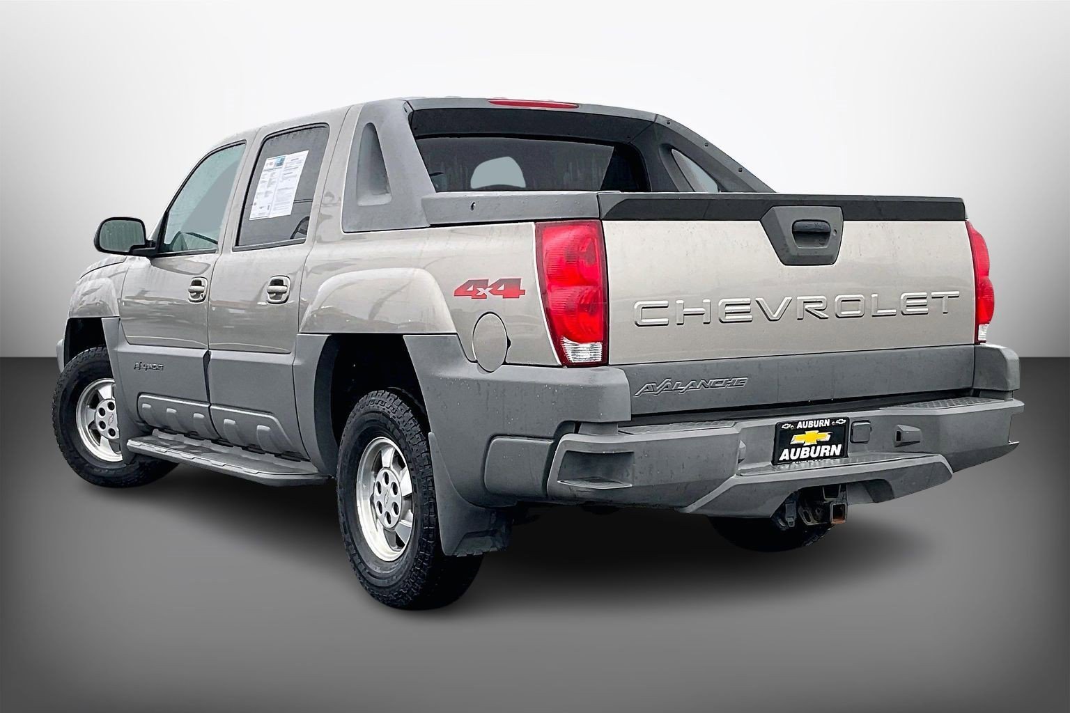 Used 2002 Chevrolet Avalanche 4x4 w/ Convenience Pkg image 10