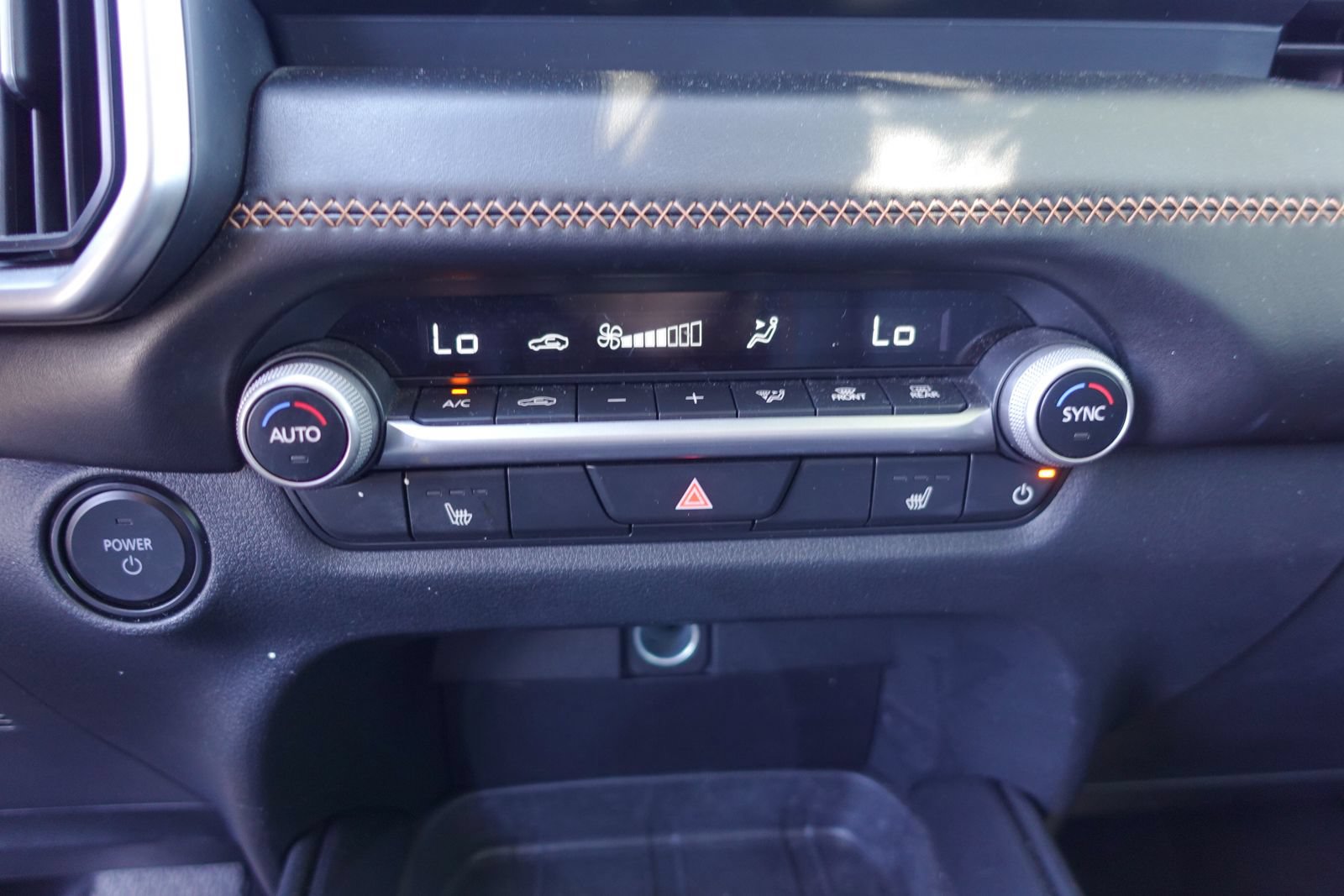 Certified 2025 MAZDA CX-50 AWD 2.5 Hybrid w/ Premium Pkg image 23