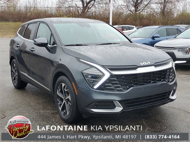 Certified 2025 Kia Sportage EX image 3