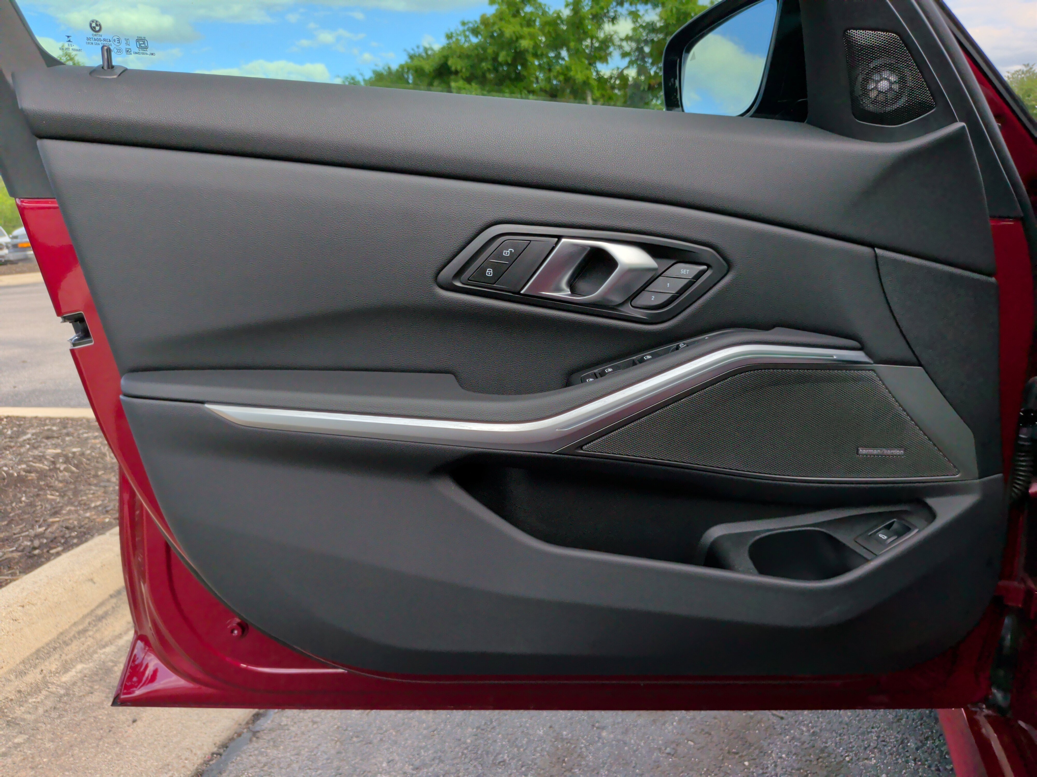 Used 2025 BMW M340i xDrive w/ Premium Package image 28