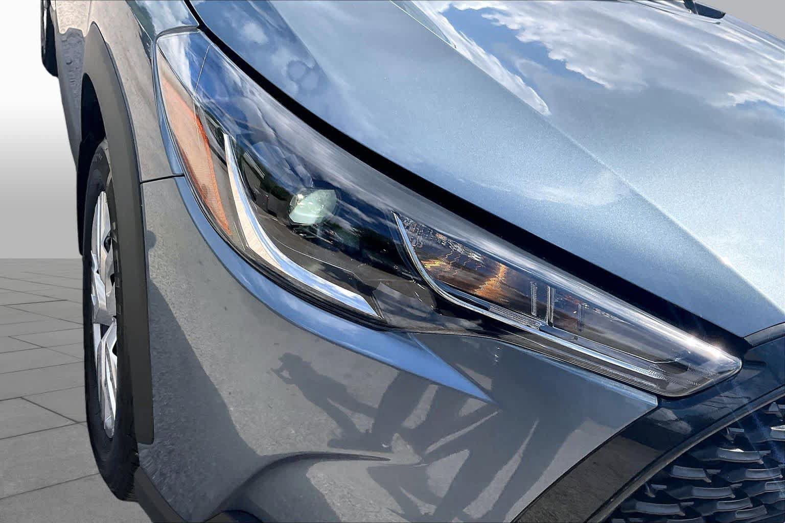 Used 2025 Toyota Corolla Cross L FWD image 27