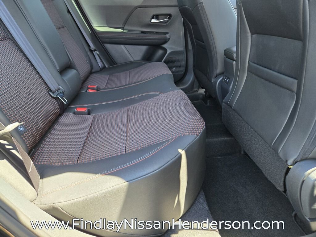 Used 2025 Nissan Kicks SR AWD/4WD image 15